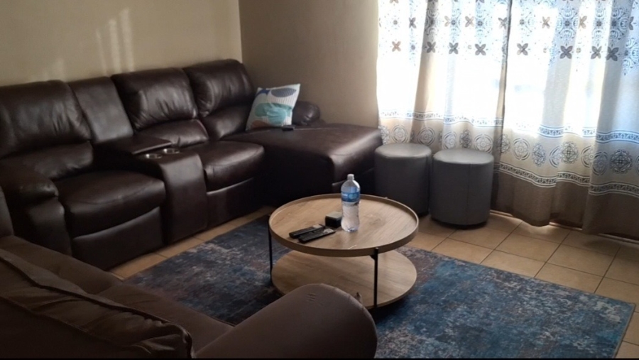 1 Bedroom Property for Sale in Potchefstroom North West